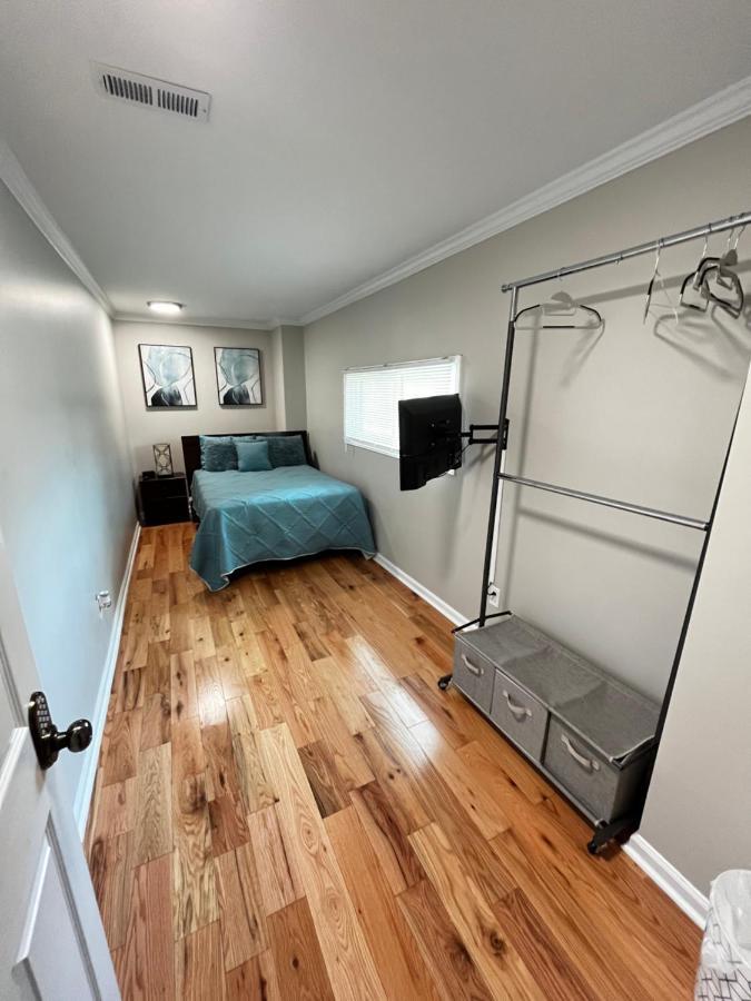Atlanta Unit 2 Room 3 - Private Bedroom With Private Bathroom Exterior photo